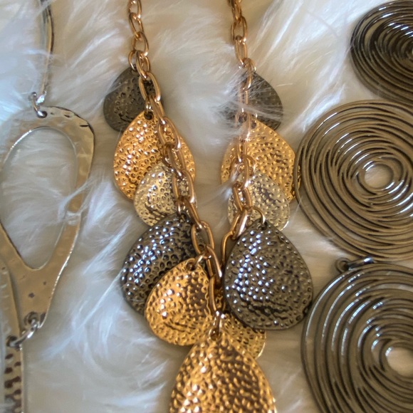 Everything must go sale - Picture 7 of 12